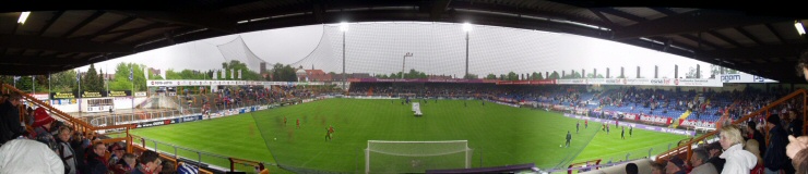Piepenbrock-Stadion Stadion an der Bremer Brücke