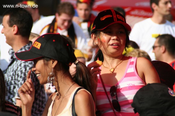 WM2006 Deutschland - Ecuador 3:0 auf dem Hauptmarkt