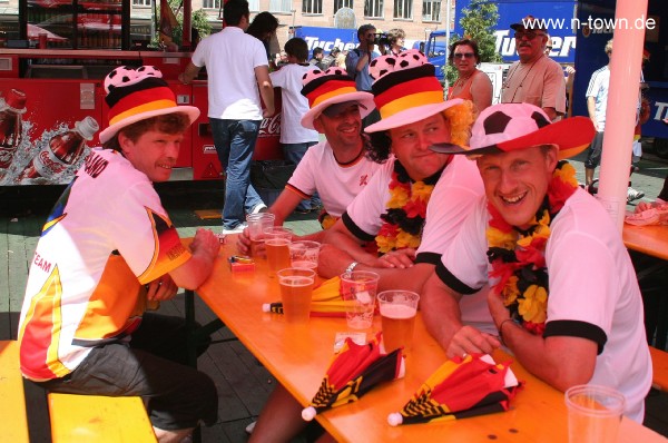 WM2006 Deuschland - Schweden auf dem Hauptmarkt