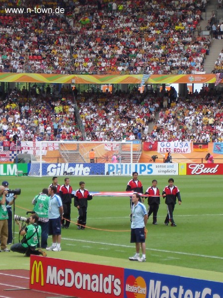 WM2006 Gruppenspiel in Nrnberg: Ghana - USA im Frankenstadion