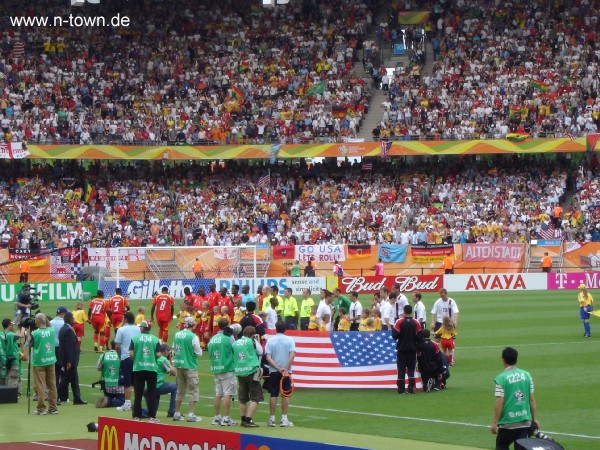 WM2006 Gruppenspiel in Nrnberg: Ghana - USA im Frankenstadion