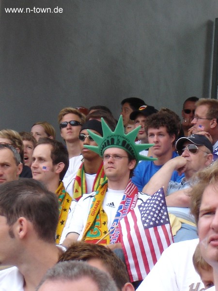 WM2006 Gruppenspiel in Nrnberg: Ghana - USA im Frankenstadion