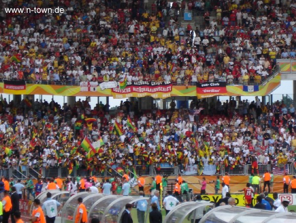 WM2006 Gruppenspiel in Nrnberg: Ghana - USA im Frankenstadion