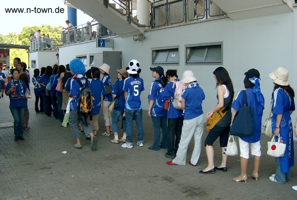 WM2006 Gruppenspiel in Nrnberg: Japan - Kroatien im Frankenstadion