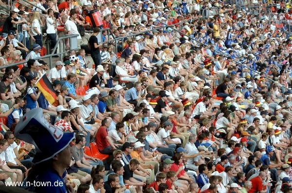 WM2006 Gruppenspiel in Nrnberg: Japan - Kroatien im Frankenstadion