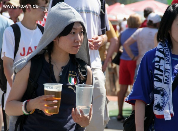 WM2006 Japan - Kroatien auf dem FanFest