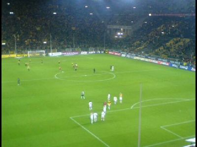 FCN in Dortmund Koller in BVB-Kurve